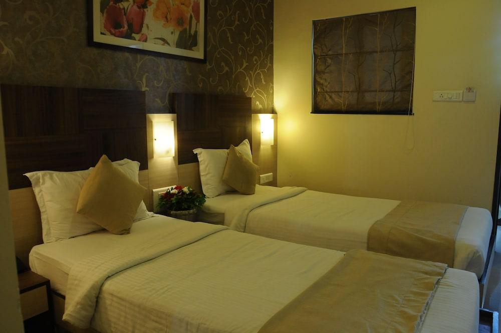Hotel Madhav International Pune Railway Station Dış mekan fotoğraf